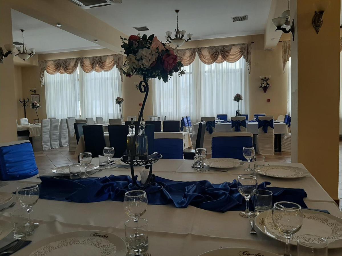 אורוויצה Hotel Condor מראה חיצוני תמונה