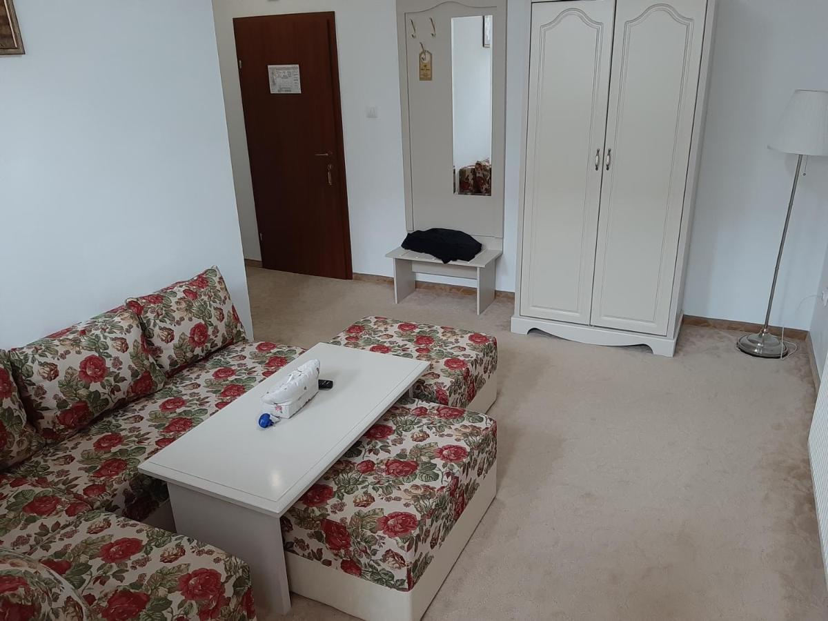 אורוויצה Hotel Condor מראה חיצוני תמונה